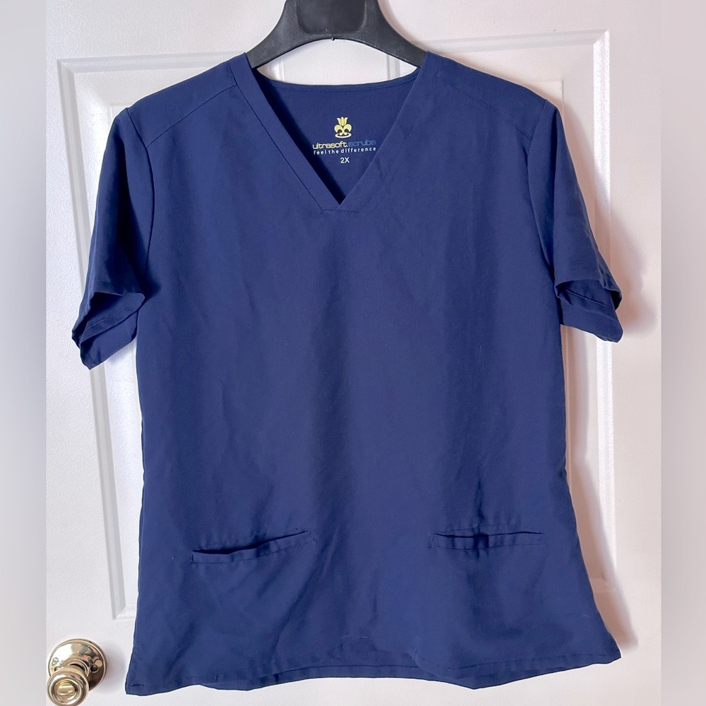 Navy Two Pocket Scrub Top